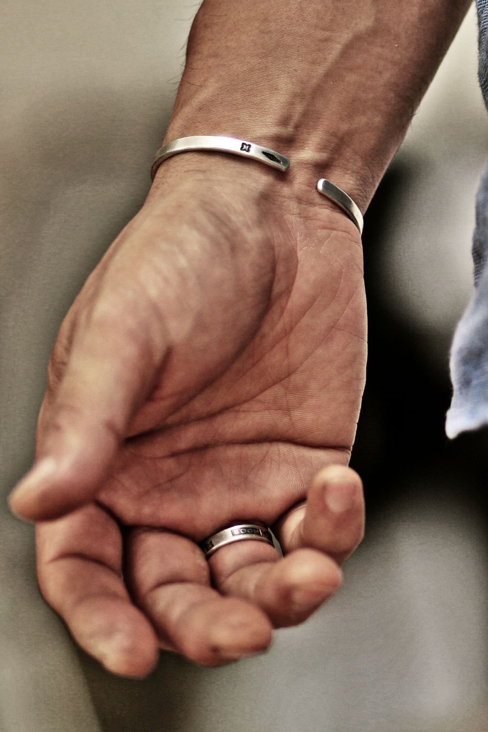 BS-029 King Solomon's quote punched vintage style cuff, men cuff, menly cuff, hand stamped cuff, hallmarks cuff, quote cuff