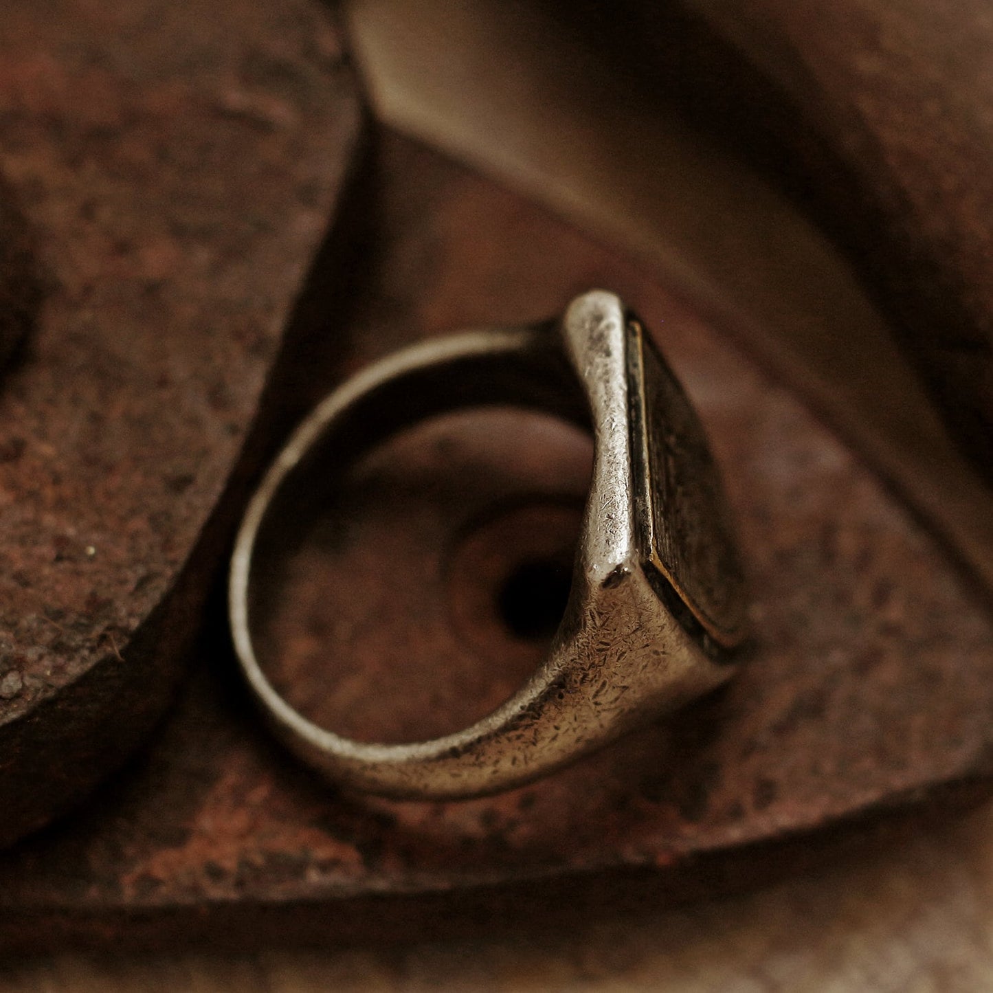 RS-160 Medieval woodcut inspired wolf ring, vintage ring, carved ring, manly ring, mans ring, crest ring, signet ring, wolf ring, rustic ring, Chevalier ring