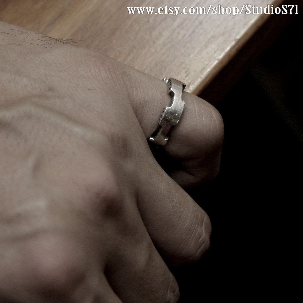 RS-115 Latin and Spanish quotes engraved rustic silver ring, industrial ring, vintage ring, word ring, menly ring