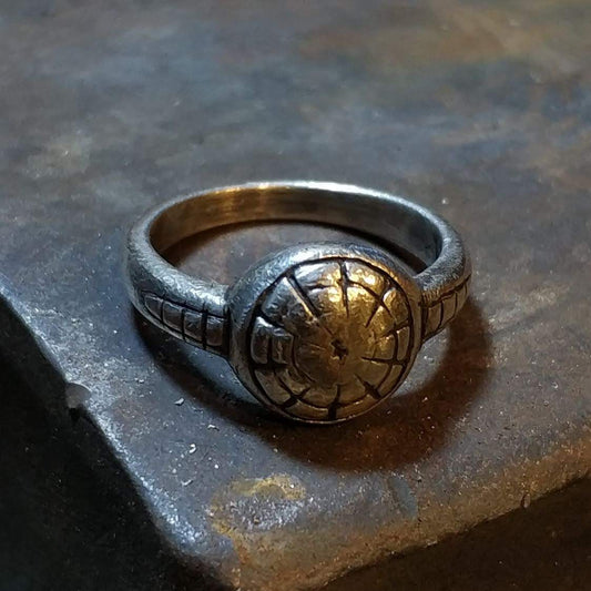 Custom ring