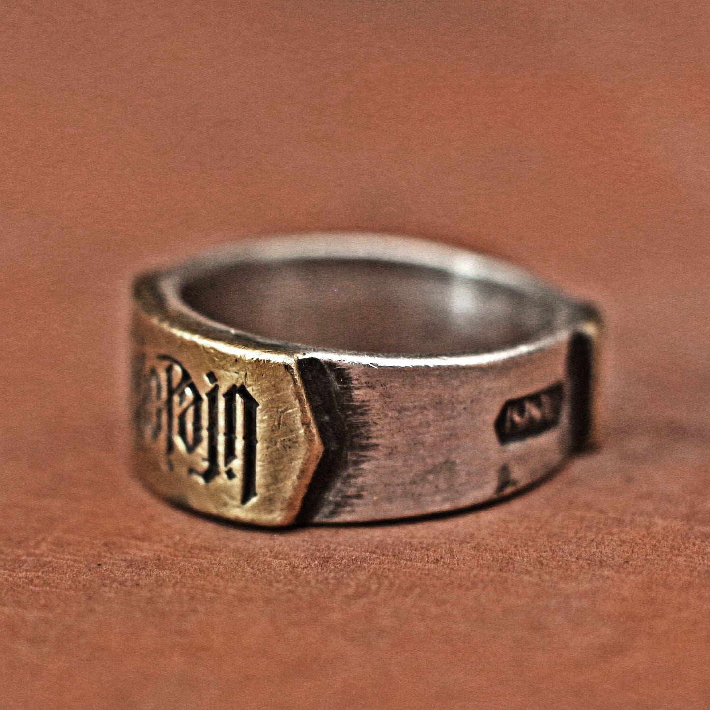 Das Leben ist Schmerz, Herrenring, Lateinring, Zitatring, Mittelalterring, rustikaler Ring, Vintagering, Kalligraphiering