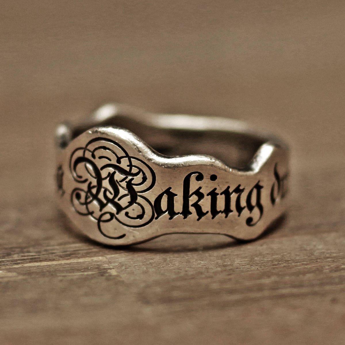 Wortring, Initialring, Namensring, Herrenring, Vintage-Ring, Silberring, gravierter Ring, personalisierter Ring, individueller Ring, Mittelalterring