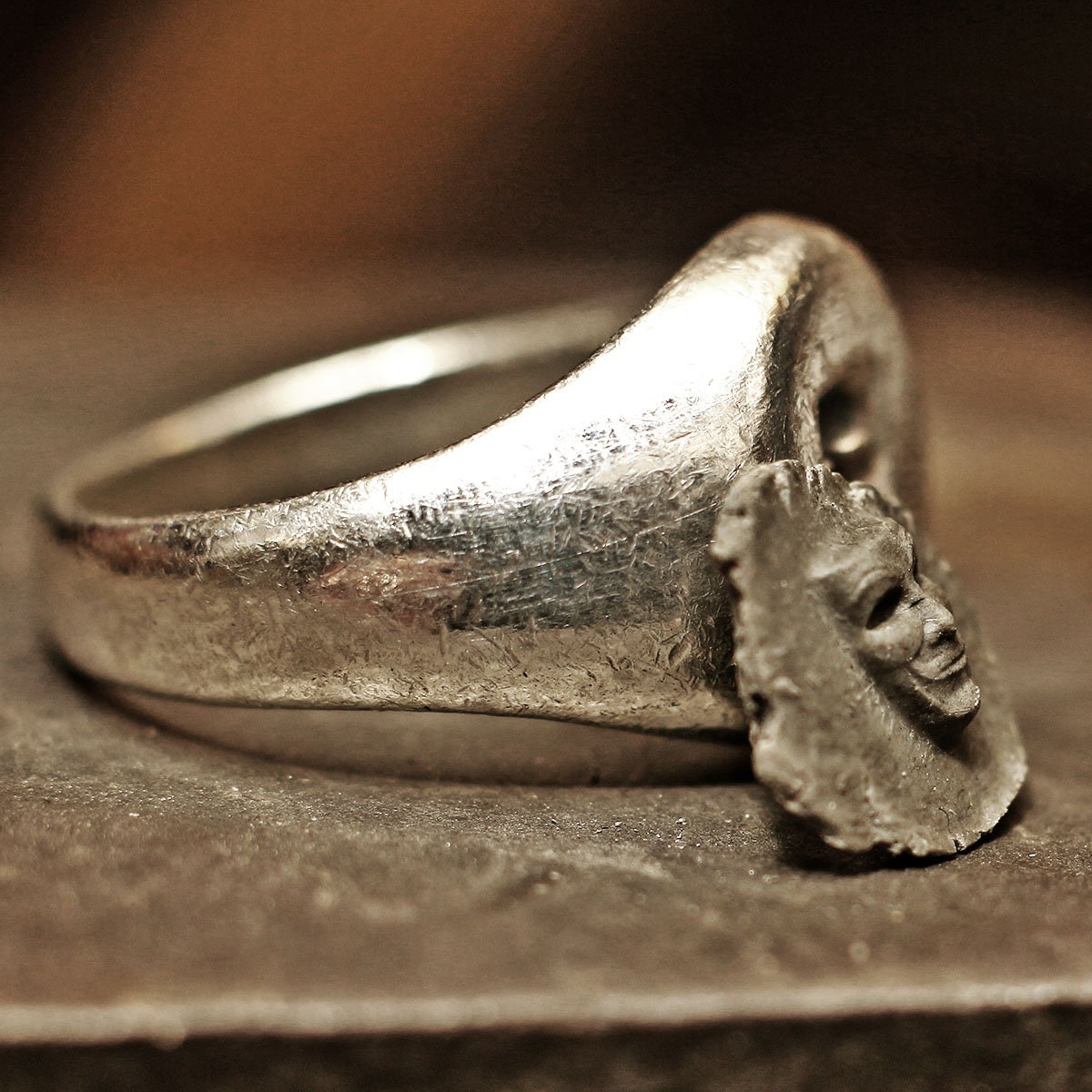 Wachssiegelring, Vintage-Ring, rustikaler Ring, sperriger Ring, Herrenring, Herrenring, Wappenring, Siegelring, Guy Fawkes