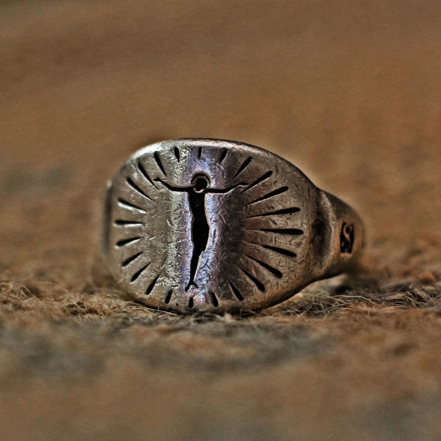 Jesus-Ring, Wachssiegel-Ring, Silberring, Herrenring, Kreuzring, christlicher Ring, Mittelalterring, rustikaler Ring, Vintage-Ring, Kreuzigungsring